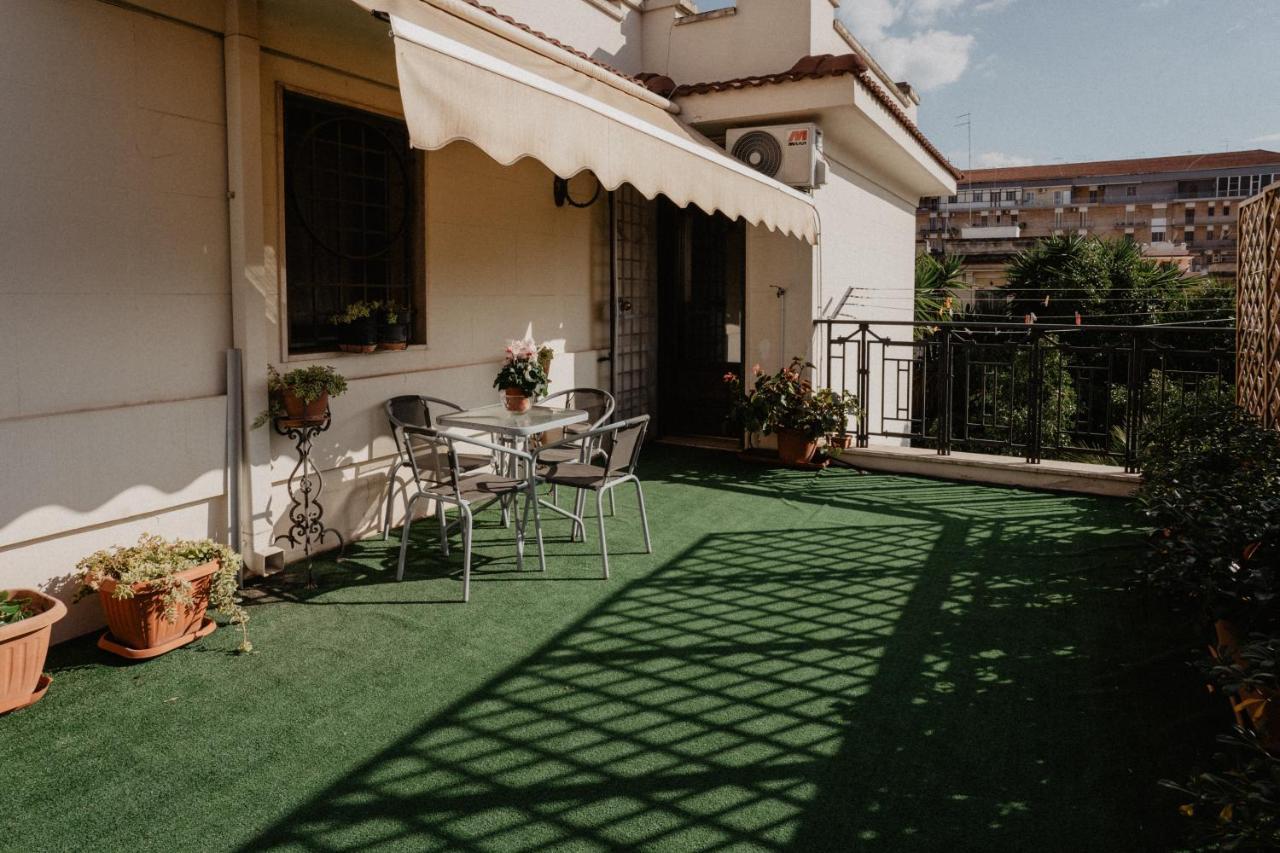 Villa Luigi XVI Таранто Екстериор снимка