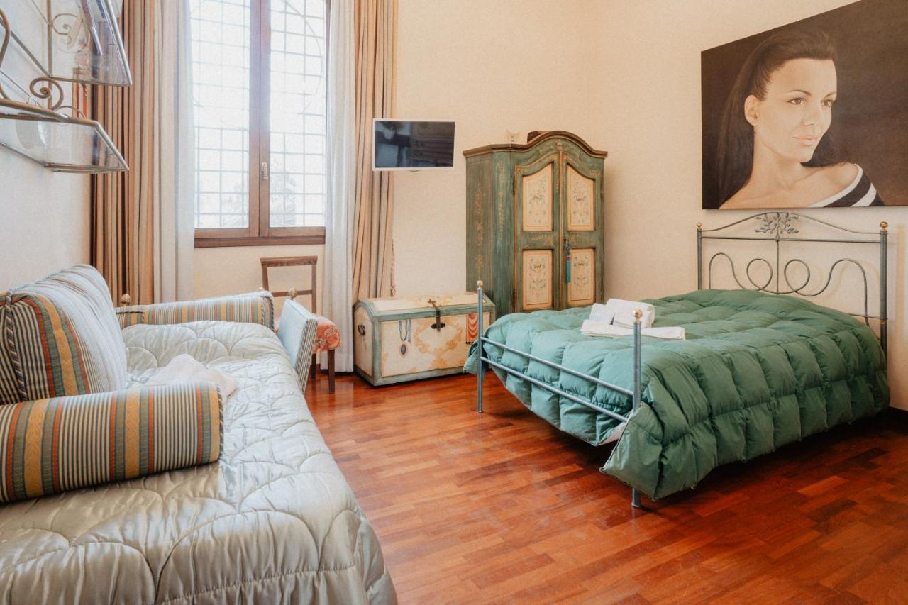 Villa Luigi XVI Таранто Екстериор снимка