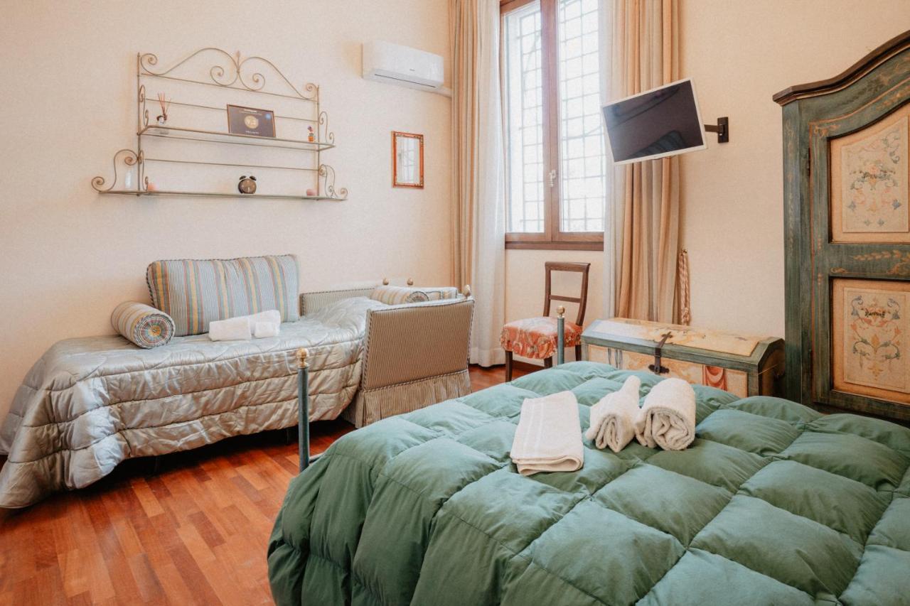 Villa Luigi XVI Таранто Екстериор снимка