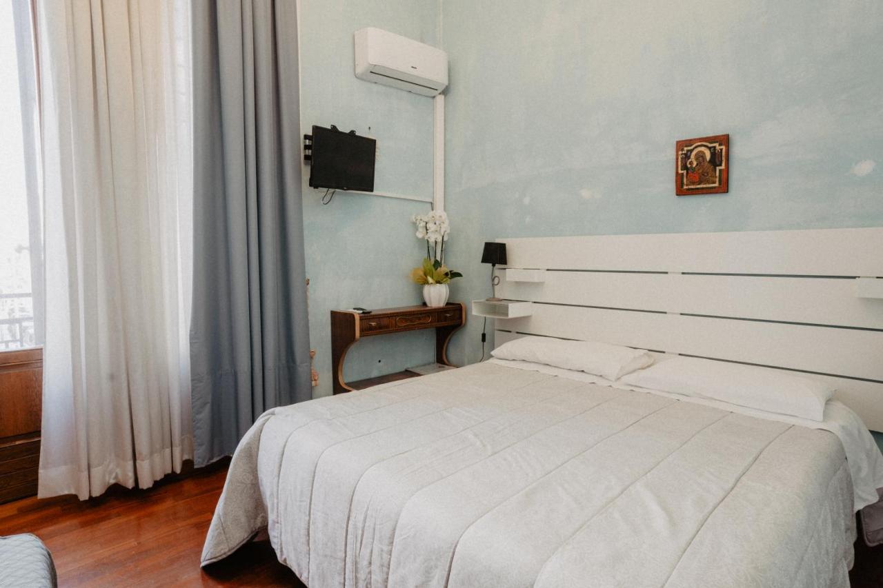 Villa Luigi XVI Таранто Екстериор снимка