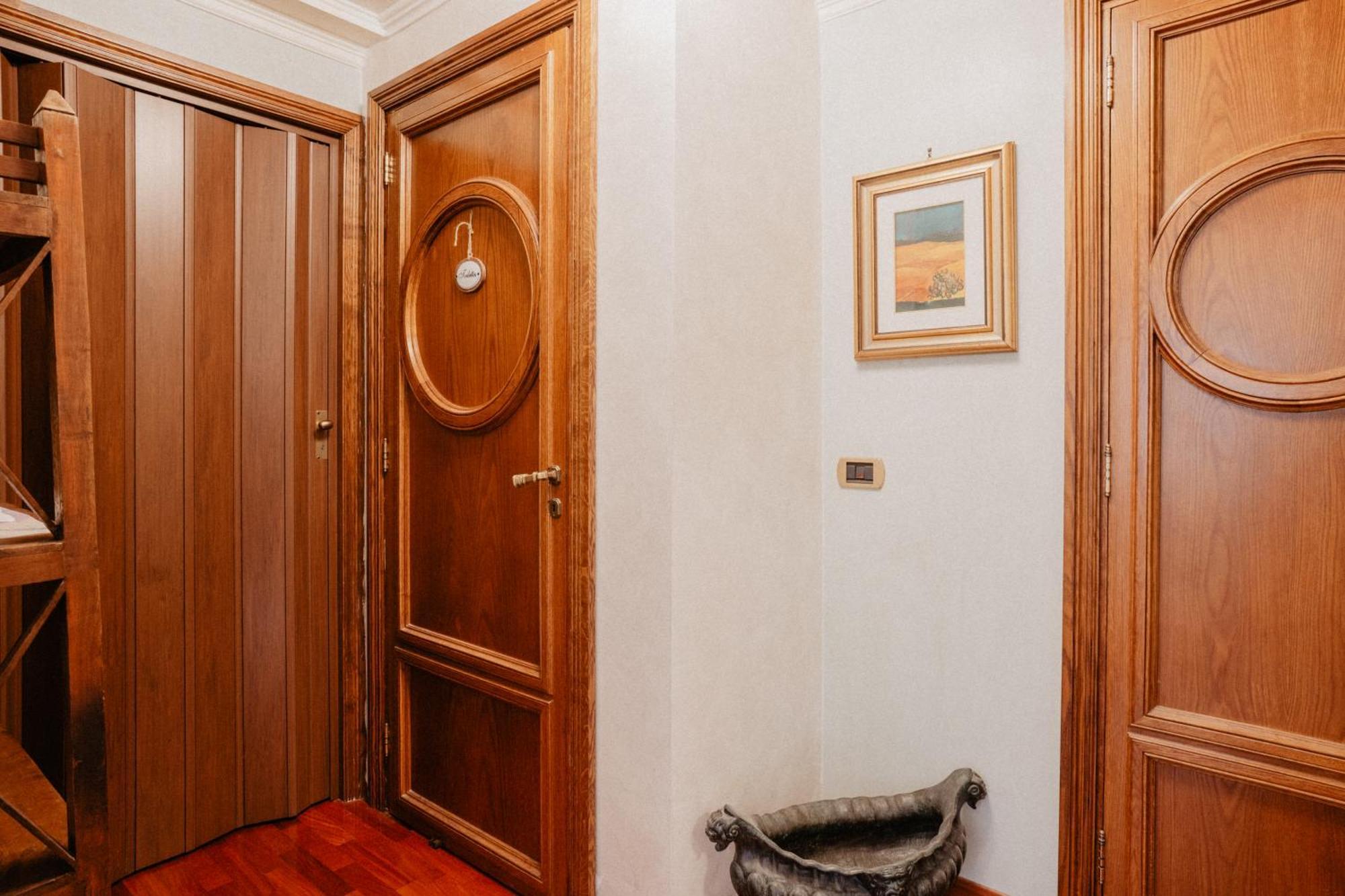 Villa Luigi XVI Таранто Екстериор снимка