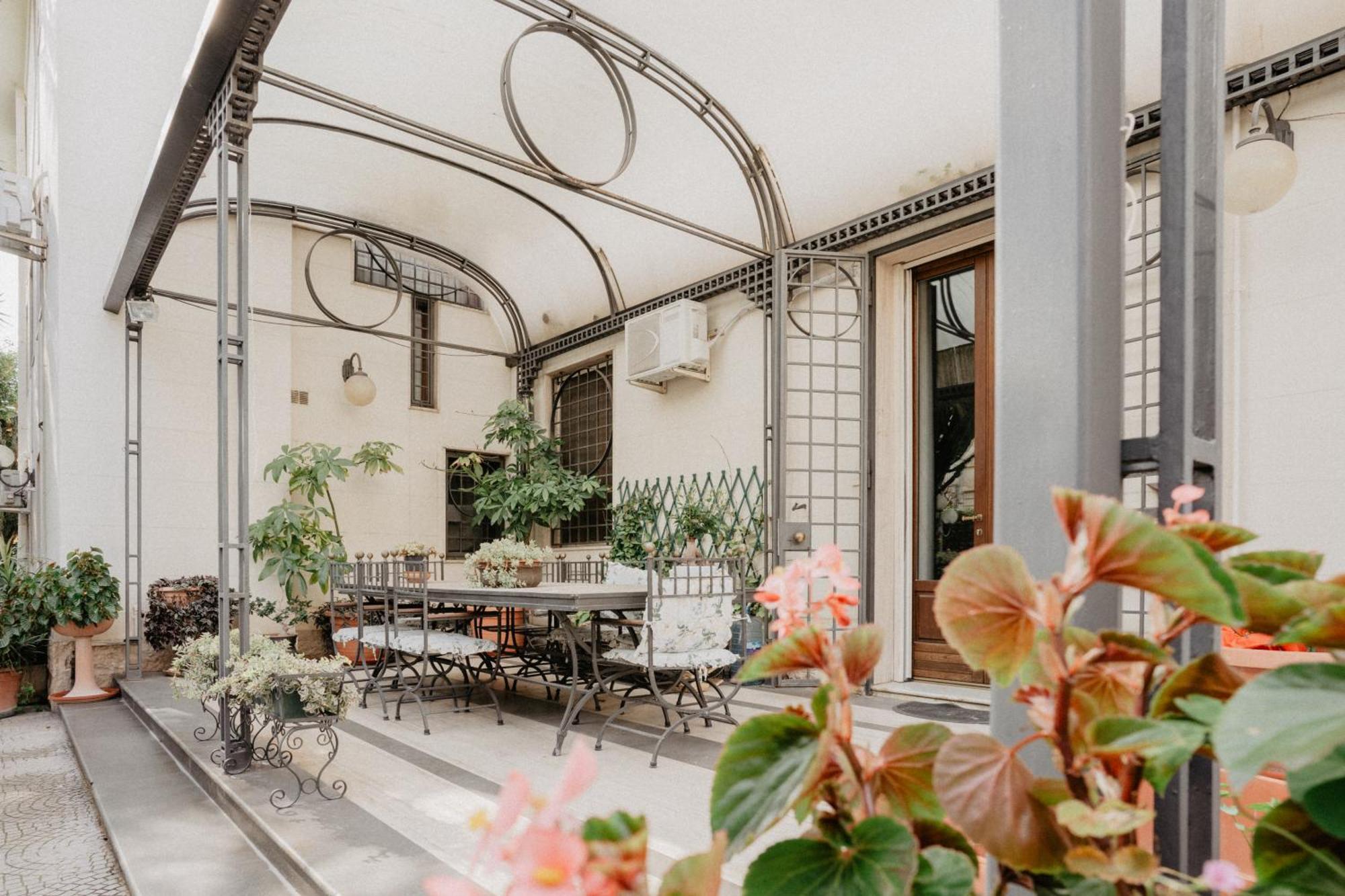 Villa Luigi XVI Таранто Екстериор снимка