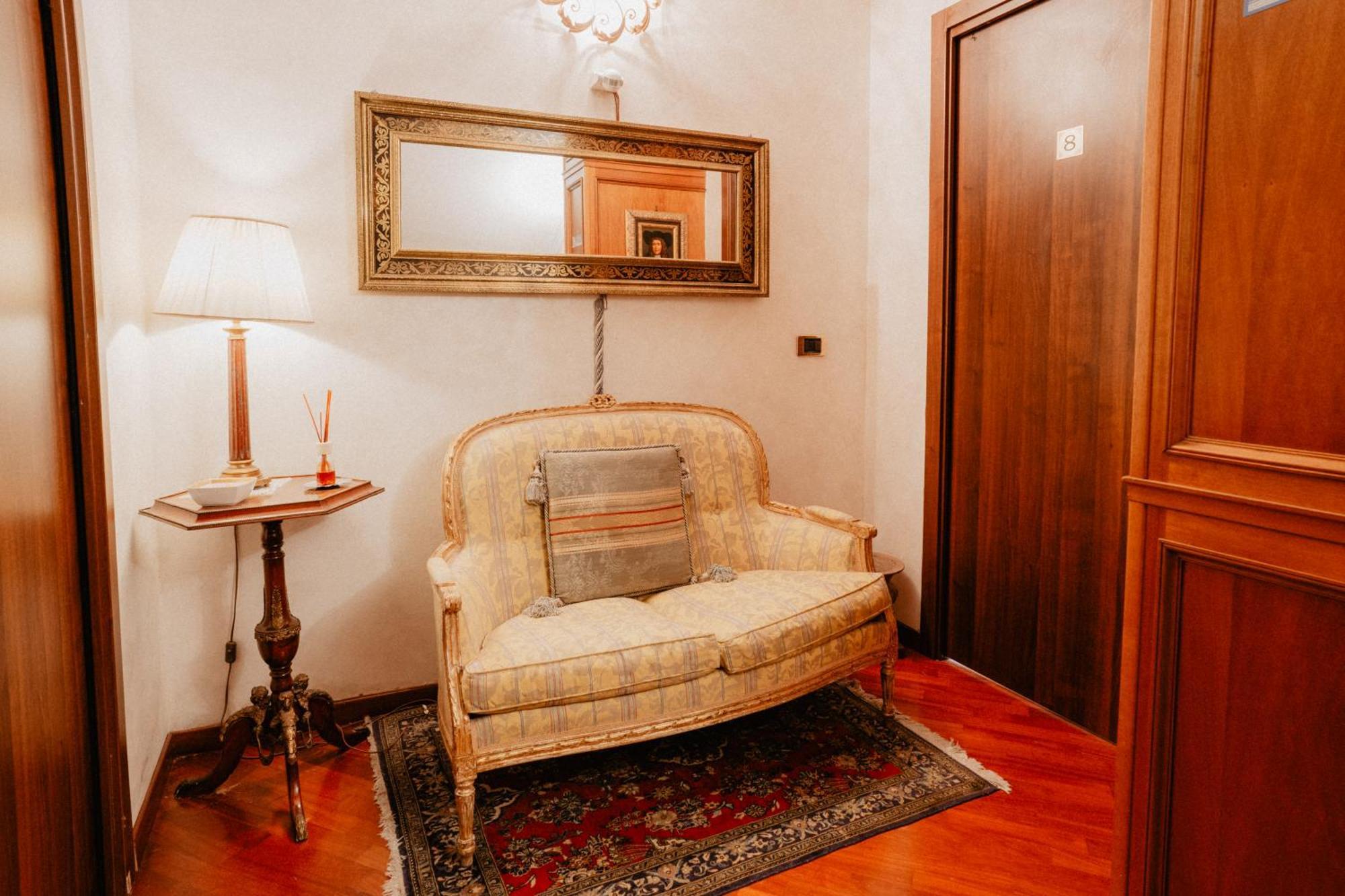 Villa Luigi XVI Таранто Екстериор снимка