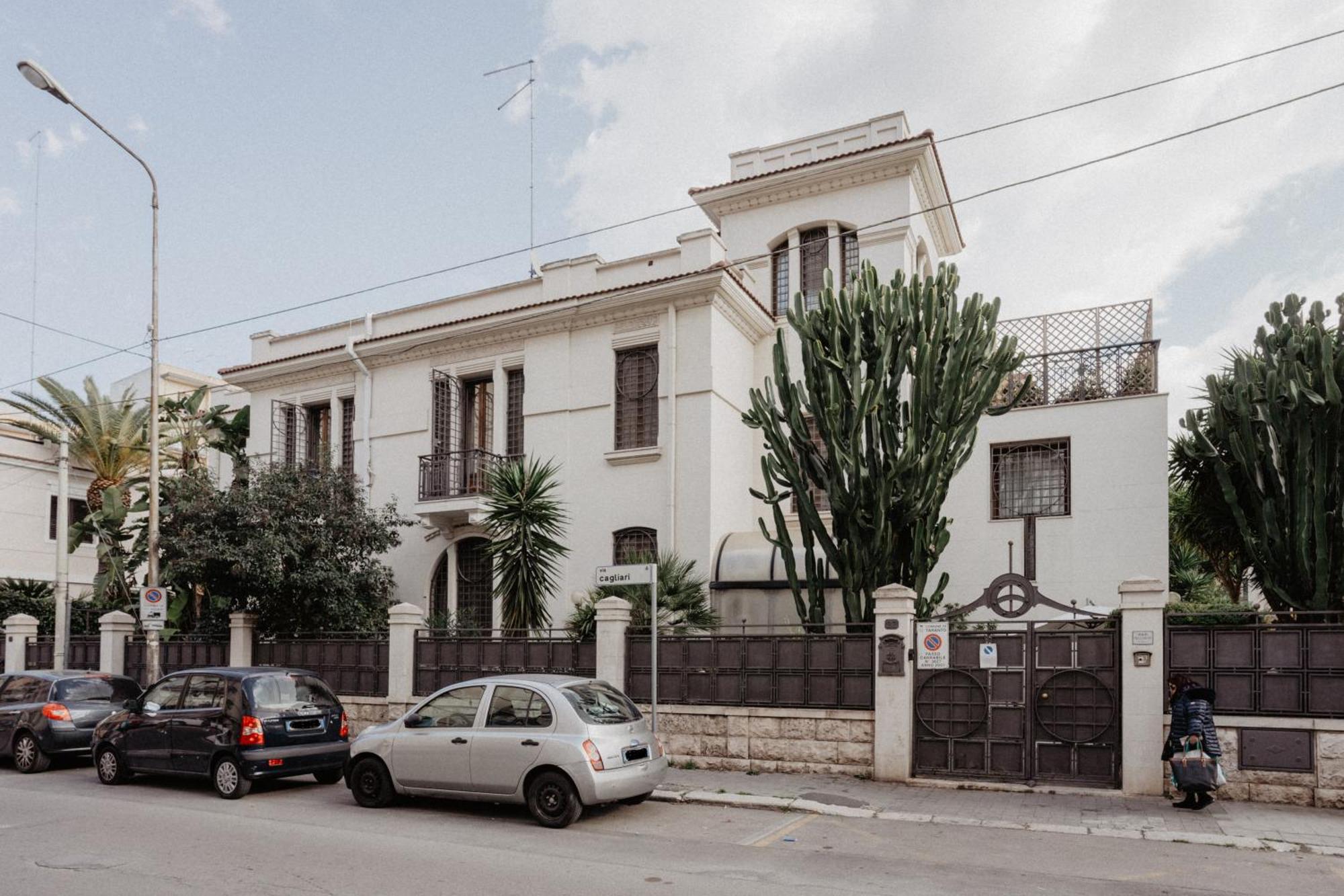 Villa Luigi XVI Таранто Екстериор снимка